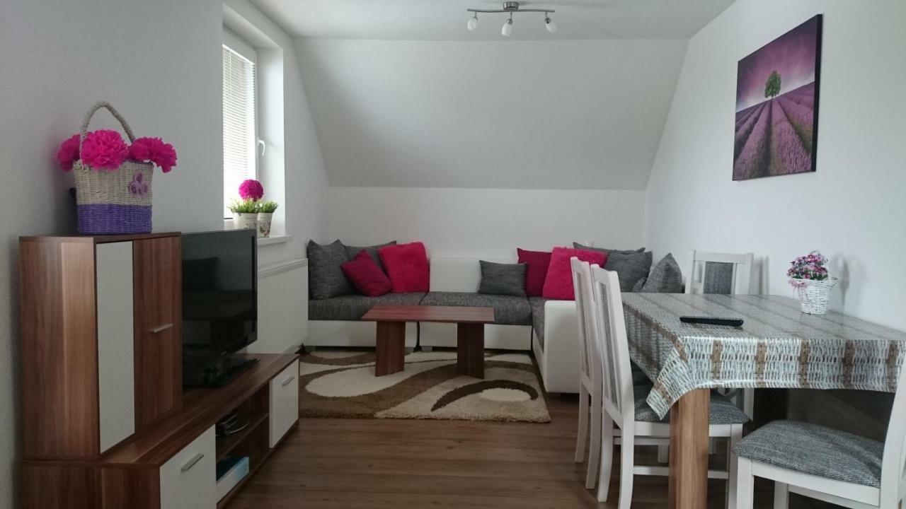 Apartman Lusy Vel'ka Lomnica Buitenkant foto